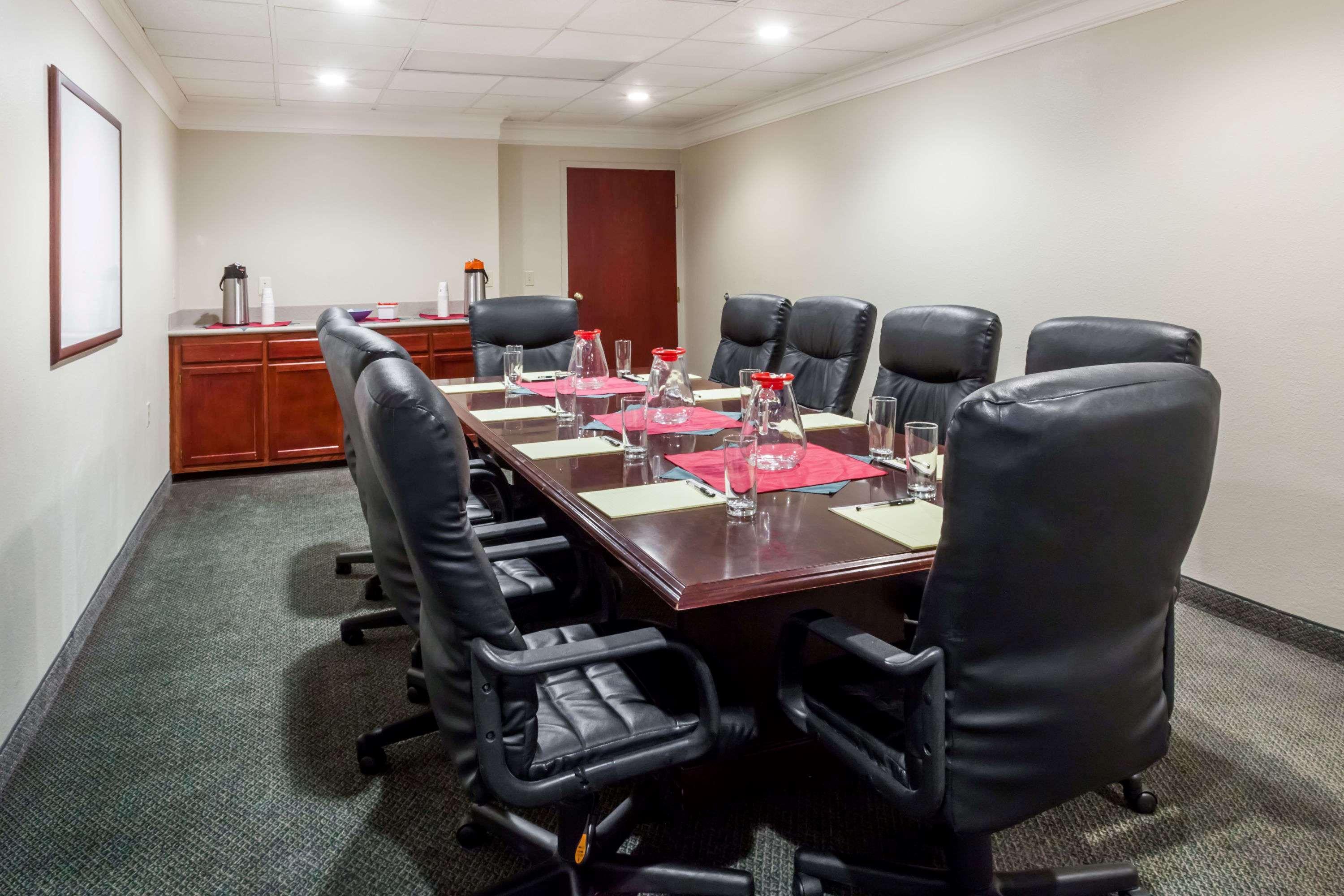 Baymont By Wyndham Madisonville Ngoại thất bức ảnh